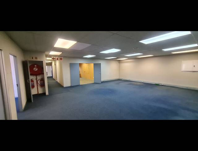 1,140M² WAREHOUSE TO LET IN BENONI CENTRAL
